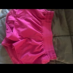 Lululemon Hotty Hot 2.5” Lined Shorts
